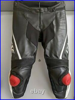 Dainese Assen Lederhose Leather Pants Men schwarz/weiss Gr. 48