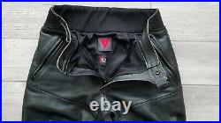Dainese leather motorcycle riding pants EU 52 (US 32/33)