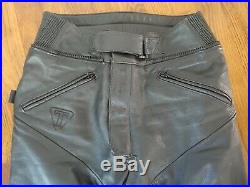 Triumph Armored Leather Street Race Motorcycle Pants Men's 32